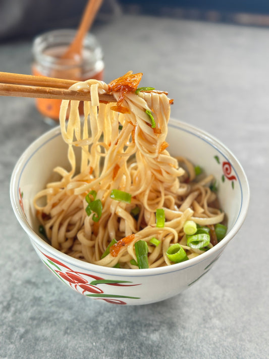 【レシピ】蔥油拌麵 ツォンヨウバンミェン｜焦葱鶏油